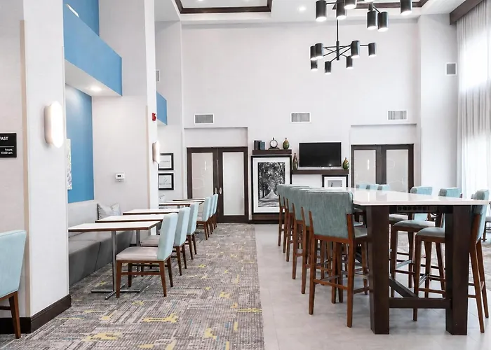 Hotel Hampton & Chicago/saint Charles