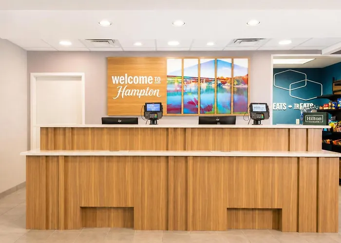 Hotel Hampton & Chicago/saint Charles 3*