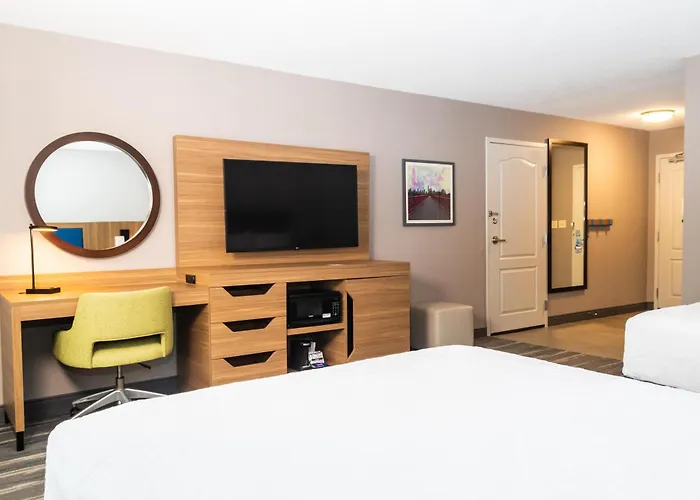 Hotel Hampton & Chicago/saint Charles