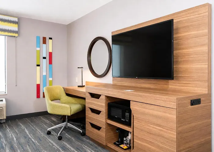 Hotel Hampton & Chicago/saint Charles 3*