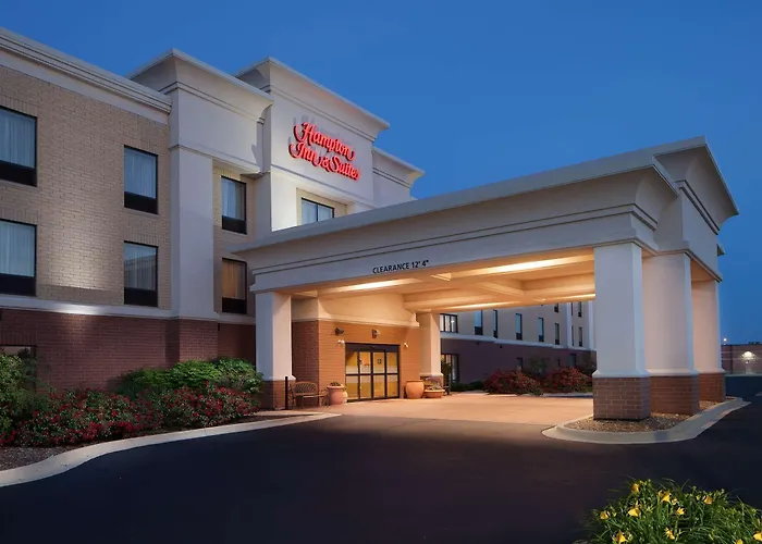 Hampton & Chicago/saint Charles Hotel 3*